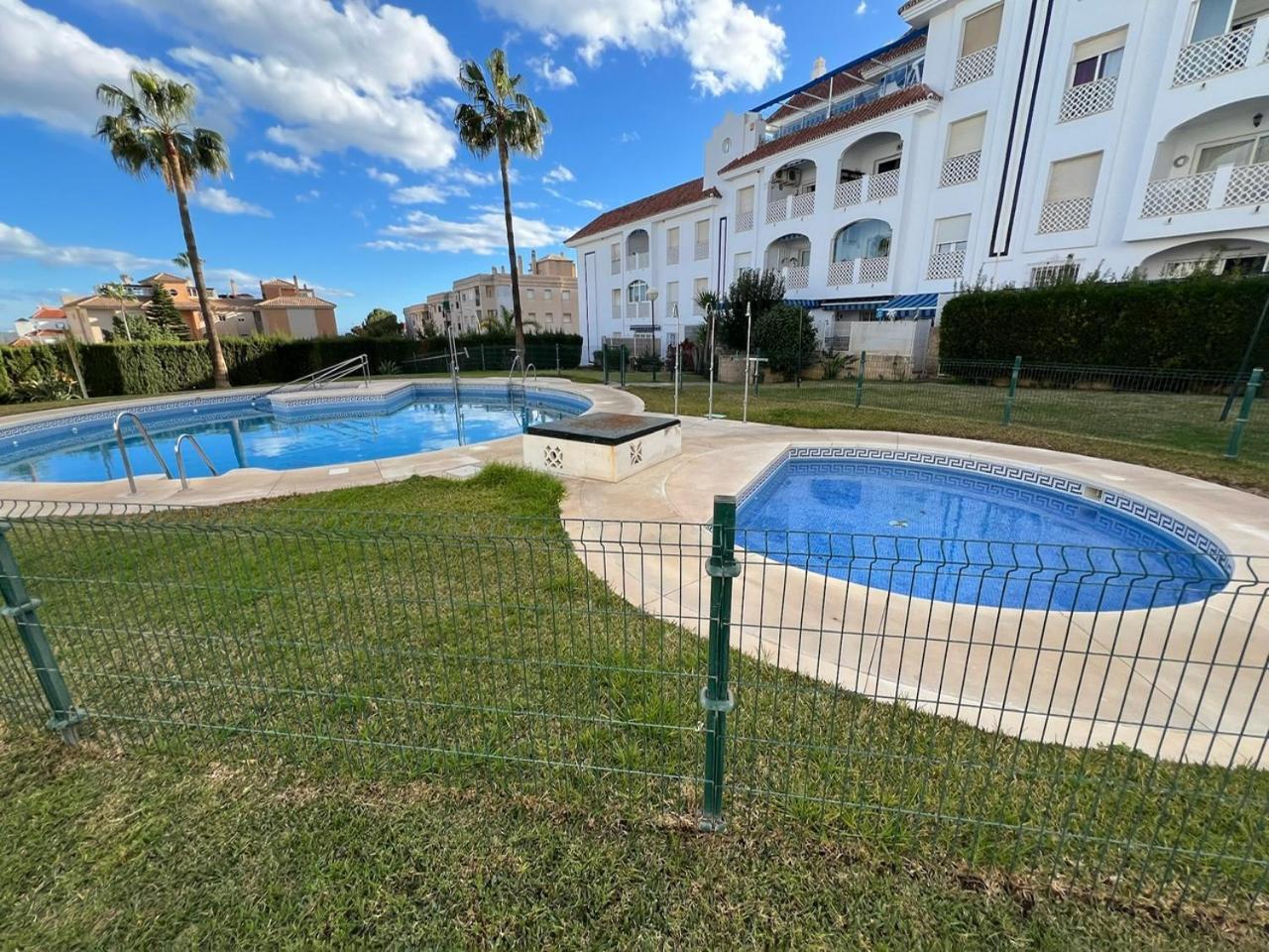 Torremolinos Habitaciones Privada En Apartamentos Compartidos Buitenkant foto