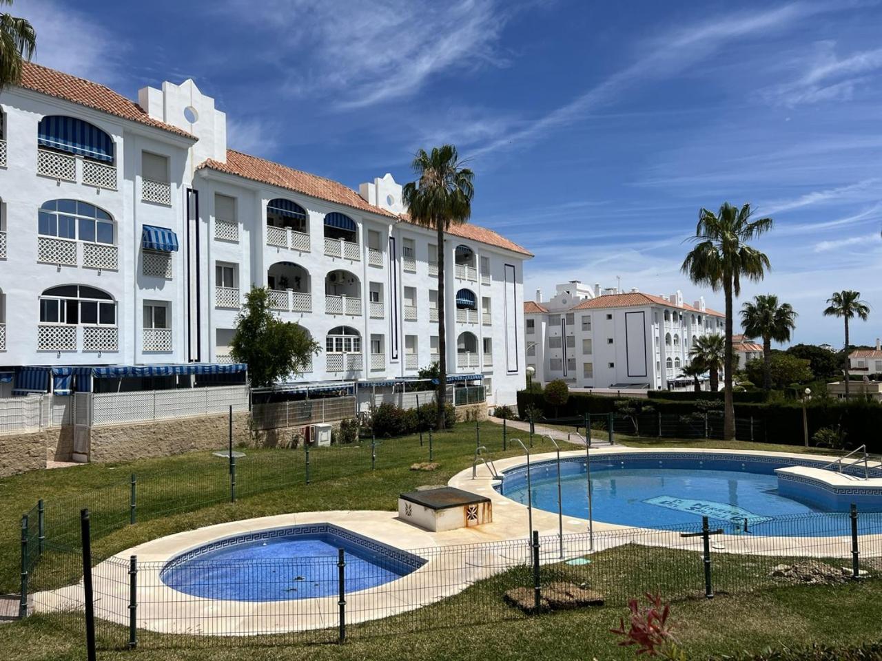 Torremolinos Habitaciones Privada En Apartamentos Compartidos Buitenkant foto